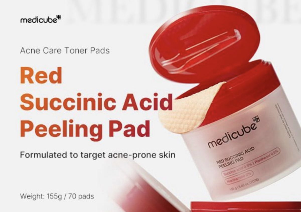 (العربية) MEDICUBE- Red Succinic Acid Peeling Pad - Image 1